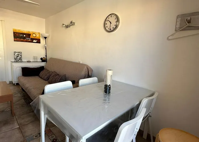 A-32 Arenas アパート